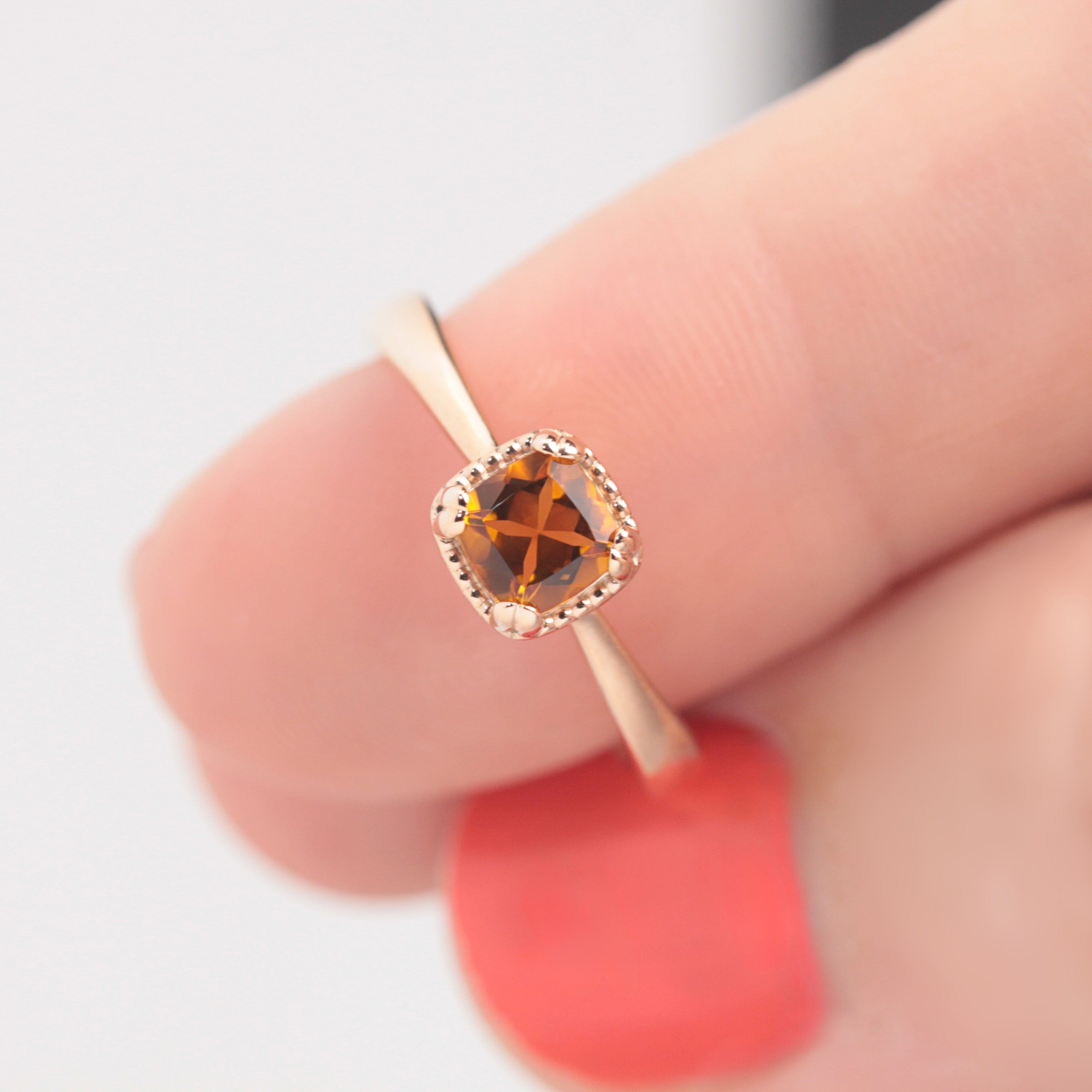 citrine gemstone ring gold