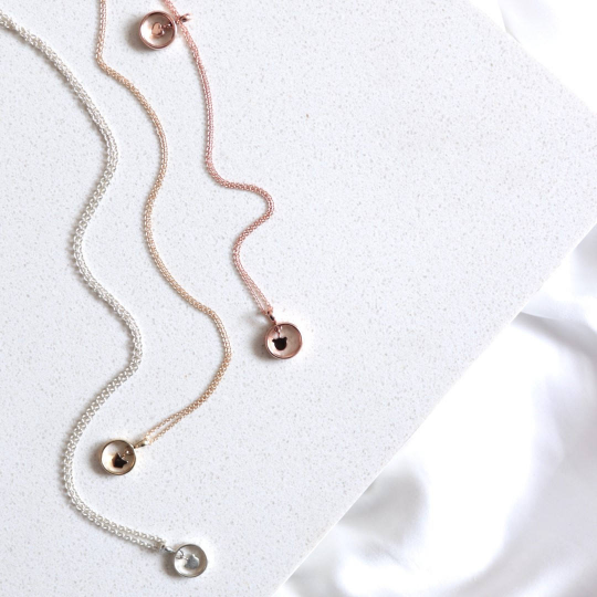 Heart charm necklace in 14k gold - Vinny &amp; Charles