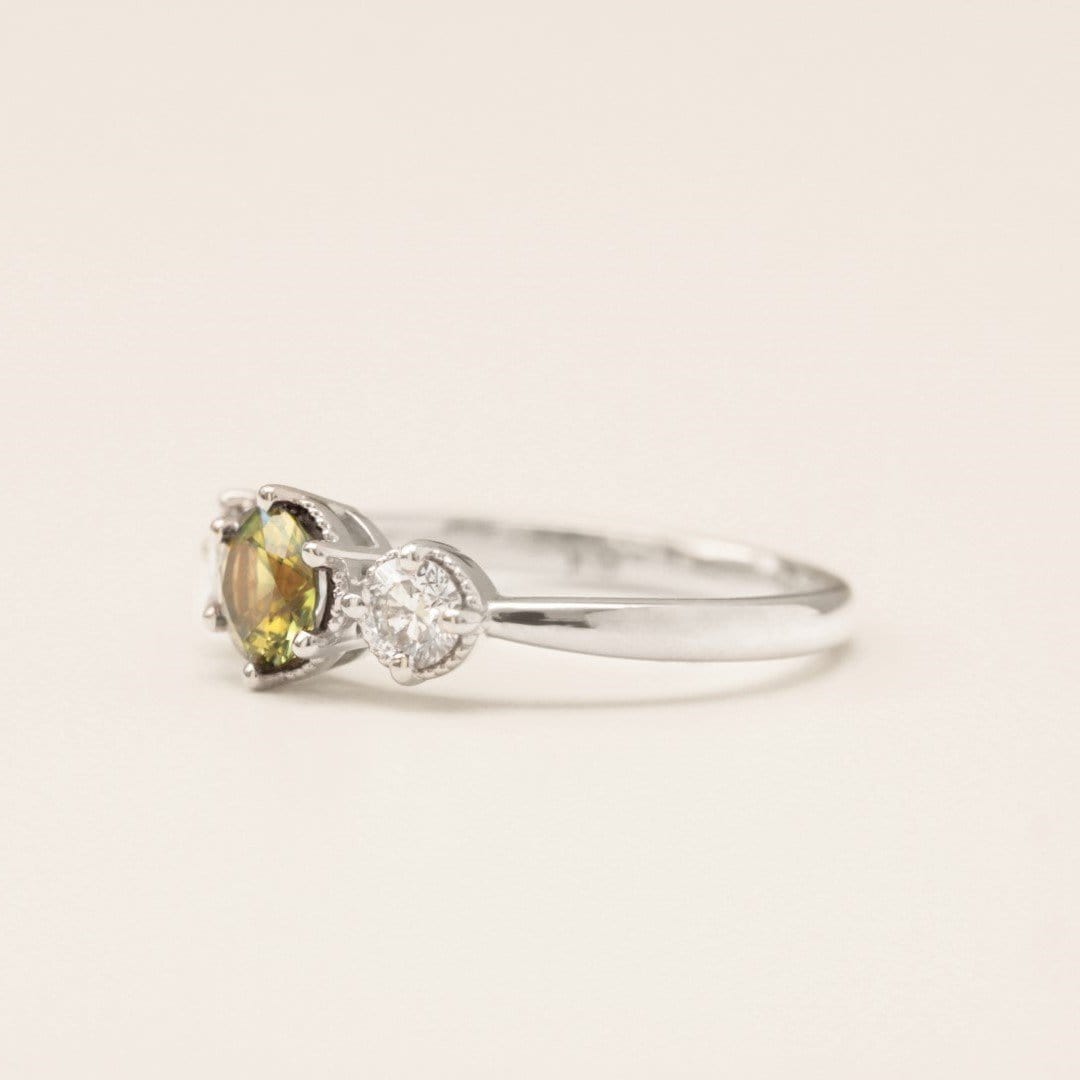 White sapphire engagement rings deals yellow gold